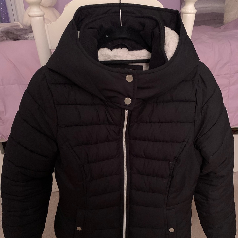 Hollister puffer jacket size M